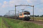 rail-force-one-4/823574/rfo-1837-zieht-am-23-augustus RFO 1837 zieht am 23 Augustus 2023 bei Hulten ein Kesselwagenzug nach Bad Bentheim.