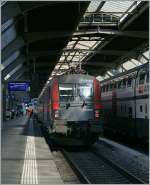 Die ÖBB 1116 211 wird mit dem RJ 361 nach Wien Westbahnhof in Zürich bereitgestellt.