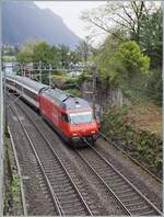 An der gleichen Fotostelle aber um 180  gedrehte, ist eine SBB Re 460 beim Château de Chillon mit ihrem IR 90 auf dem Weg in Richtung Genève-Aéroport. 

1. April 2024