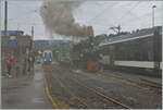 b-c-blonay-chamby/897384/les-chemin-de-fer-disparus-- Les chemin de fer disparus - Die verschwundenen Bahnen (Zell - Todtnau 1889 1967) - Die SEG G 2x 2/2 105 der Blonay - Chamby Bahn verlässt mit ihrem Güterzug 10573 Blonay in Richtung Chamby. Da der Zug einige Minuten in Blonay stand und der von einem Tiefdruckgebiet verursachte Wind Westen kam, trübte die gute alte Dampflokromantik den Bahnhof von Blonay regelrecht ein, wie man unschwer erkenn kann.

13. September 2025 