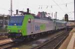 Am 22 September 2010 durchfahrt BLS 485 005 Basel Badischer Bahnhof.