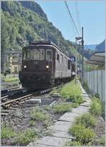 Die BLS Re 4/4  178  Schwarzenburg  verlsst mit ihrem Tunnel-Auto-Zug Iselle in Richtung Brig.

19. August 2020