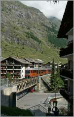 Ein Zug der Gornergratbahn in Zermatt. 
3. Aug. 2012