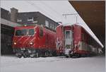 Im Winter werden die Regionalzüge Andermatt - Disents aus Sicherheitsgrunden (Schneeverwehungen/Lawinen) mit HGe 4/4II statt Pendelzügen geführt.