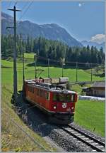 Und der selbe Zug wenig später kurz vor der Ankunft in Bergün. 

14. Sept. 2016