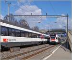 Flirt/583860/ein-sbb-rabe-523-flirt-in Ein SBB RABe 523 (Flirt) in Denges Echendens, wo sich auch der Rangierbahnhof von Lausanne (Lausanne Triage) befindet.
5. März 2014