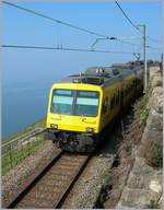 Der  Train des Vigens  Rebbergzug hoch über dem Genfersee bei Chexbres.