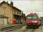 Ein Travys Regionalzug wartet im  alten  Bahnhof von Le Brassus auf seine Abfahrt Richutng Vallorbe.
