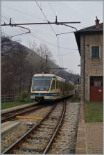 Der ABe 4/6 63 verlässt Trontano (It) Richtung Locarno (CH).