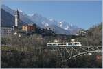 Ein FART Centovalli-Expess ABe 4/8 im Regionalzugseinsatz kurz vor Intragna auf der bekannten, 132 m langen Isorno Brücke.
16. März 2017