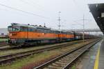 AWT 753 705 schleppt eine der viele Kohlezüge aus Polen in Ostrava hl.n.