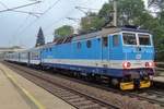BR 162/635243/cd-162-040-schiebt-ein-lokalzug CD 162 040 schiebt ein Lokalzug aus Pardubice-Pardubicky aus am 15 September 2018.
