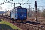 BR 372/674715/kesselwagenzug-mit-cd-372-008-durchfahrt Kesselwagenzug mit CD 372 008 durchfahrt am 11 April 2014 Pirna.