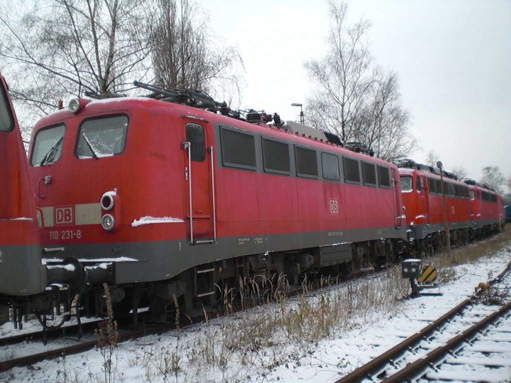 110 231-8 bei Bender in Lev. Opladen am 4.12.2010.