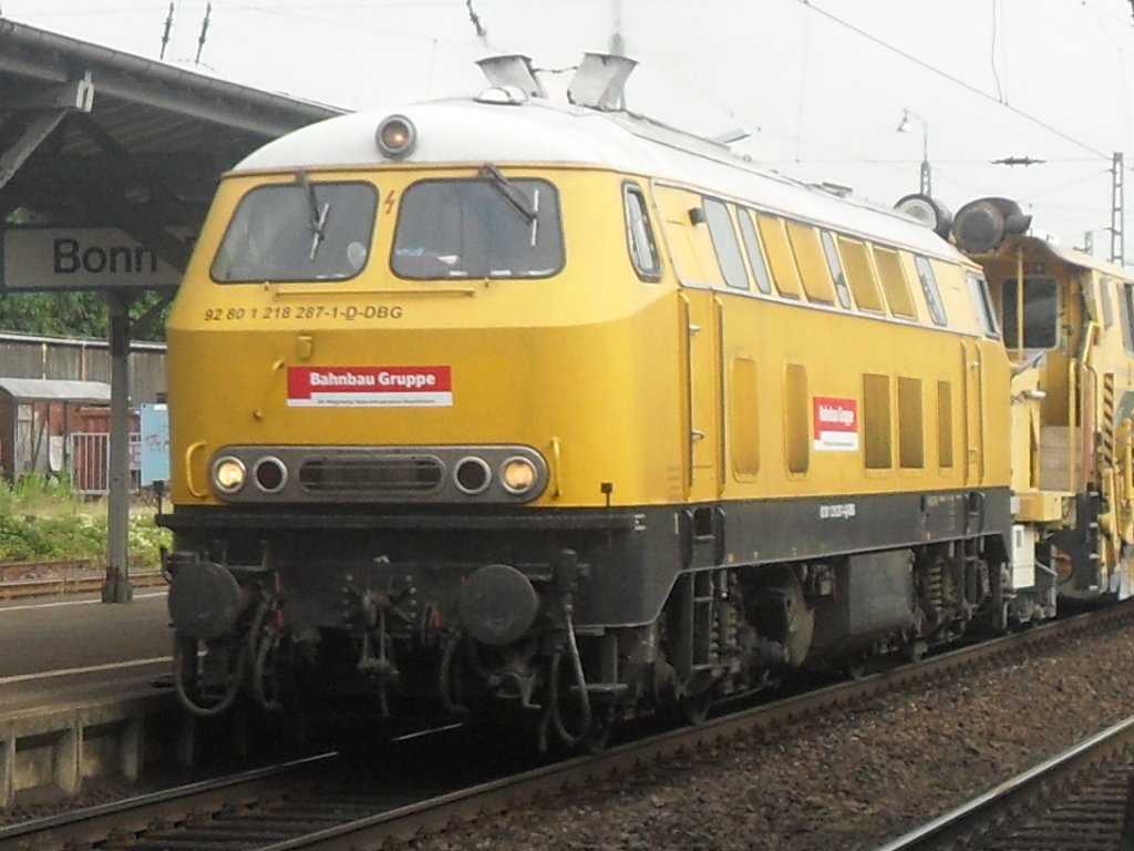 218 187-1 am 6.7.10 im Beueler Bahnhof.