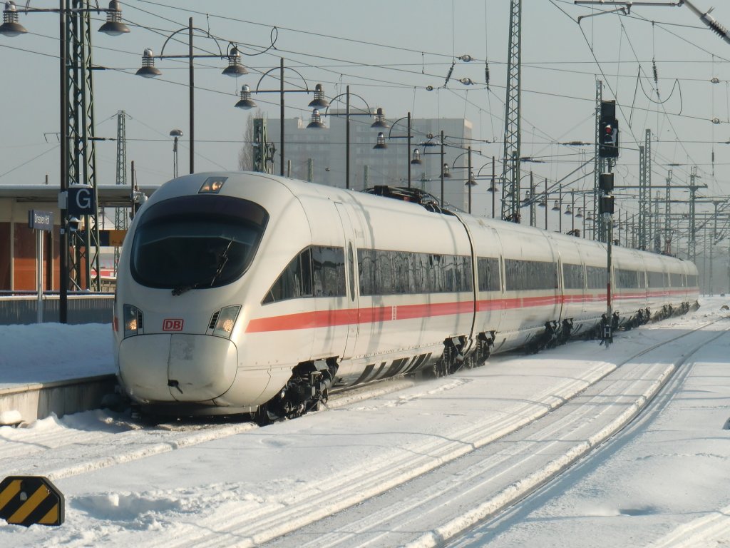 415 068 am 30.12.10. in Dresden hbf.
