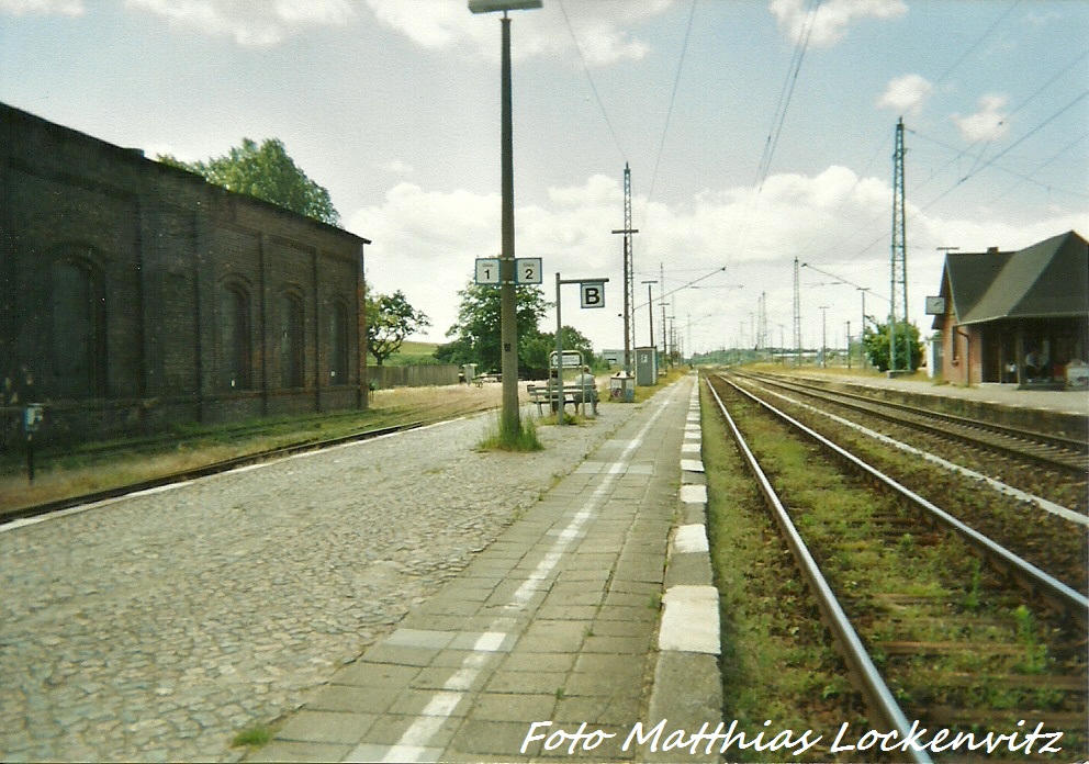Bahnhof Bergen auf Rgen am 14.6.99. / Blick Richtung Lauterbach / Stralsund (Gleis 1 + 2 + 3)