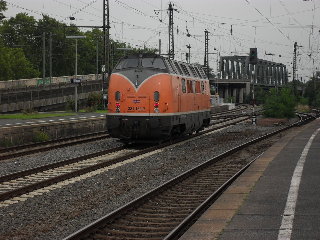 BEG V200 beim Richtungs wechsel in K�ln Deutz am 2.9.10