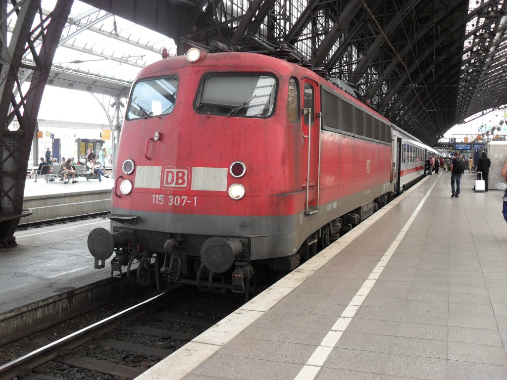Br 115  im K�lner Hbf am 23.7.10