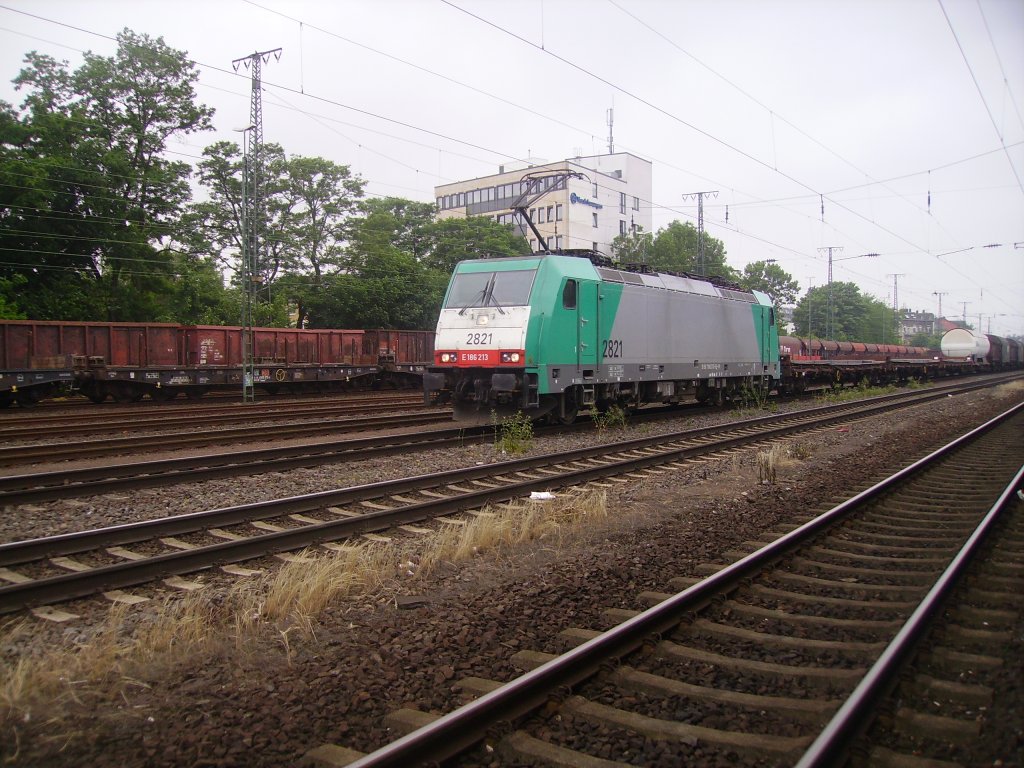 Cobra 186 bei der durchfahrt durch K�ln West