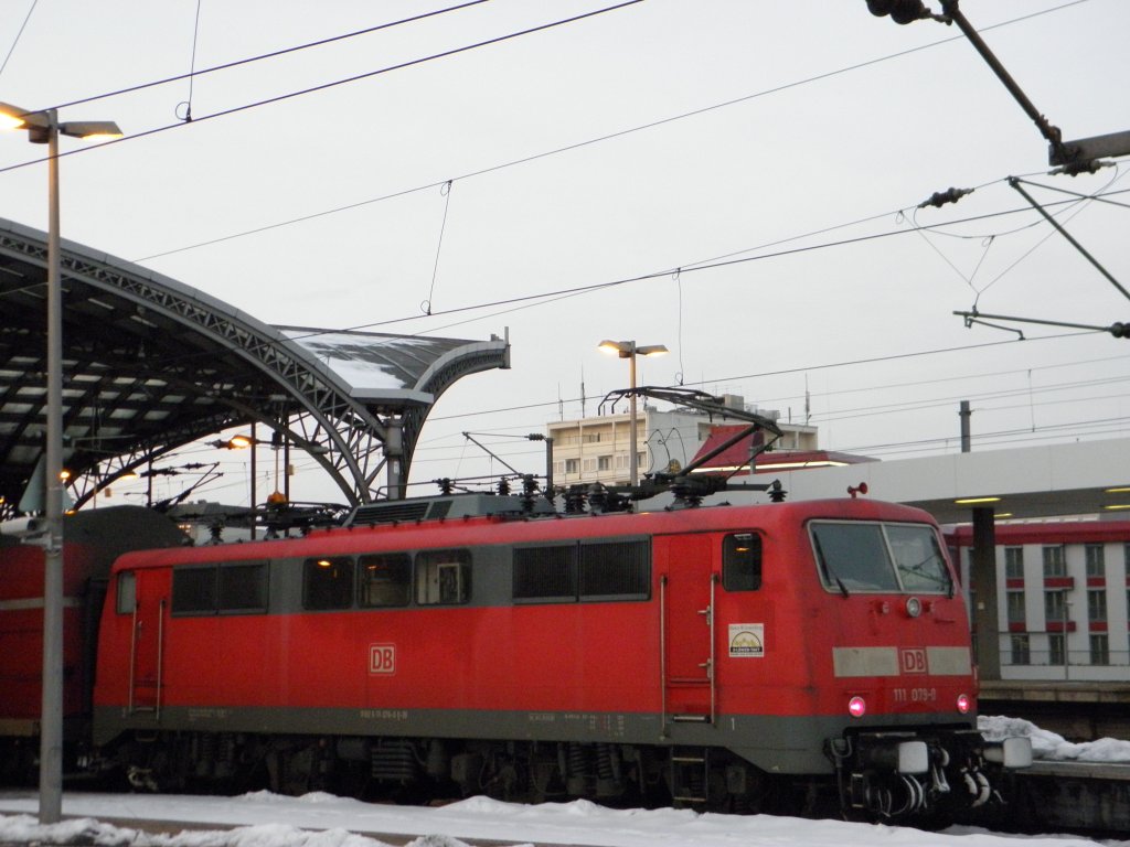 DB 111 079-0 am RE9 am 4.1.11 im K�lner Hbf