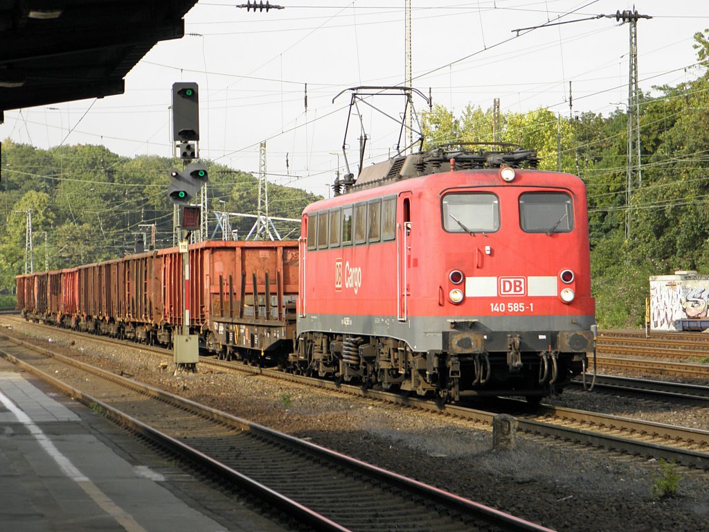 DB 140 585-1 in K�ln West am 5.8.2011
