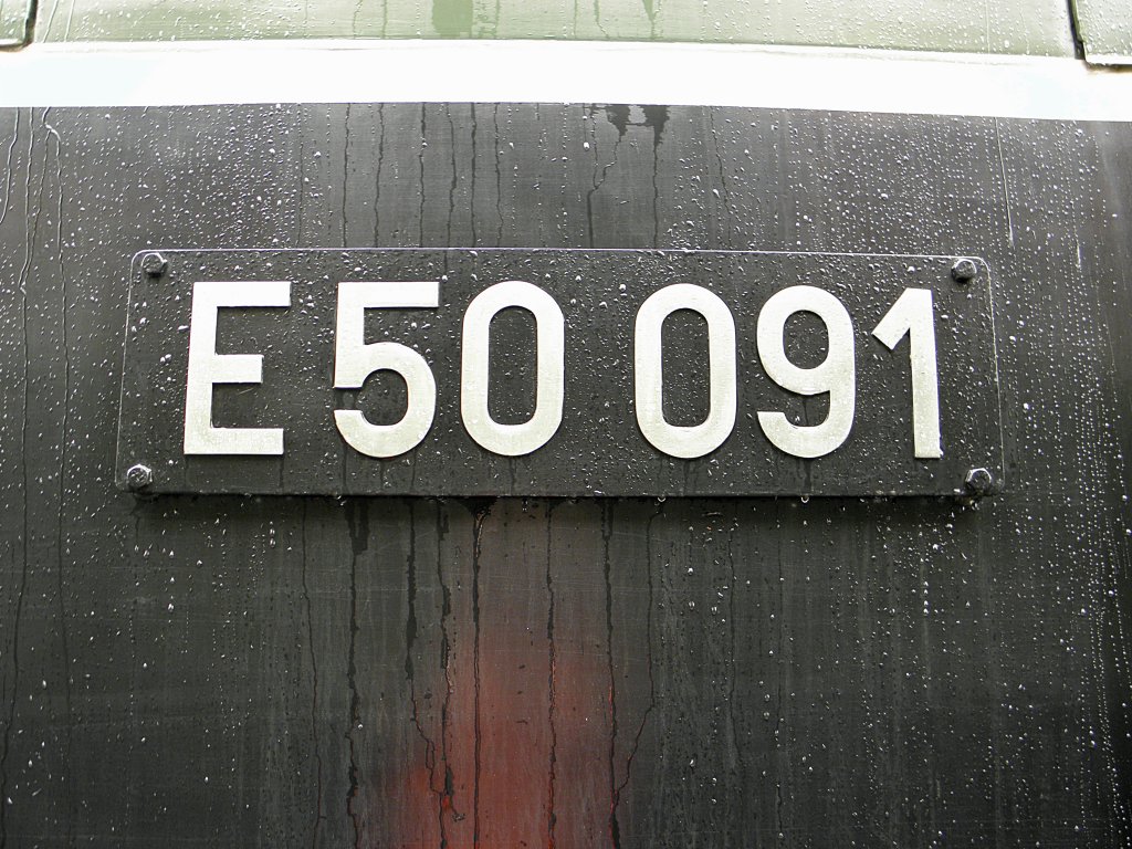 E50 091 wurde am 6.8.2011 ein bisschen vom Wetter Nass gemacht