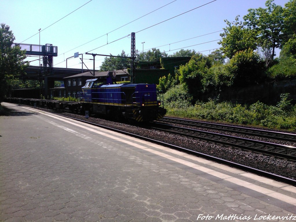 EVB G1206 mit einem Gterzug bei der Durchfahrt in Hamburg-Harburg am 8.6.13