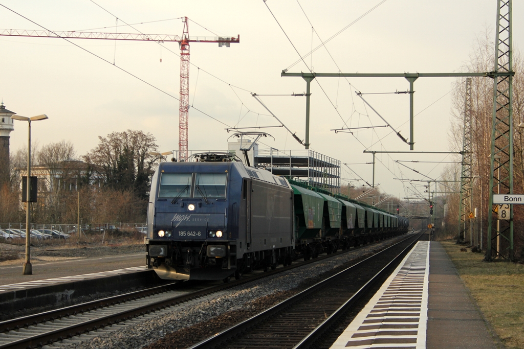 MGW 185 642-6 i.E. f�r LTE in Bonn-Oberkassel am 3.2.2012