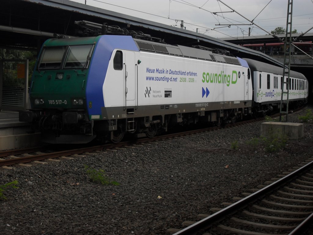 Sounding-D Zuglok 185 517-0 mit einem Sonderzug in K�ln-Deutz am 2.9.10