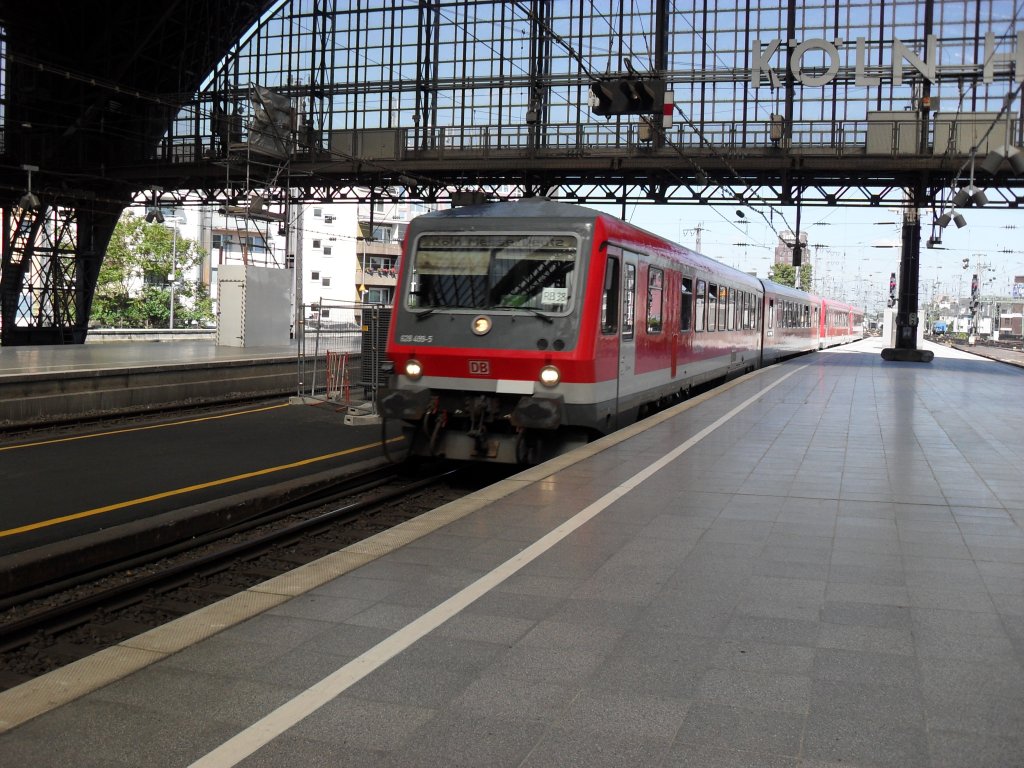 VT 628 bei der einfahrt in den K�lner Hbf am 4.6.10