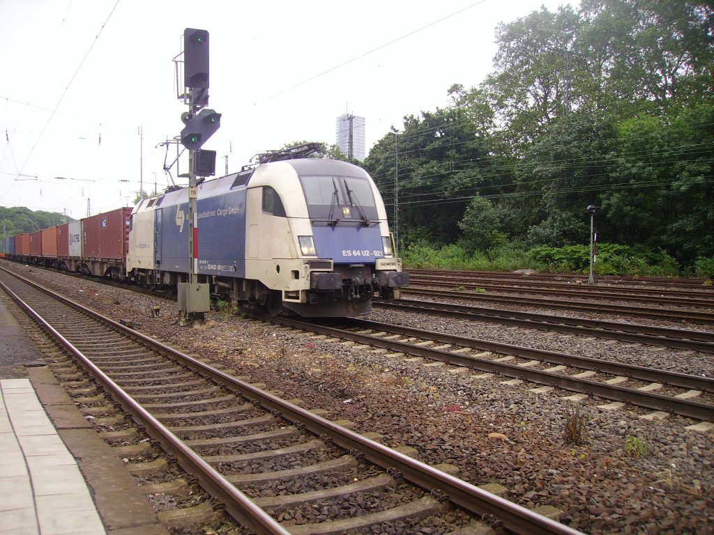 Wiener Lokalbahn Taurus bei der durchfahrt durch K�ln West