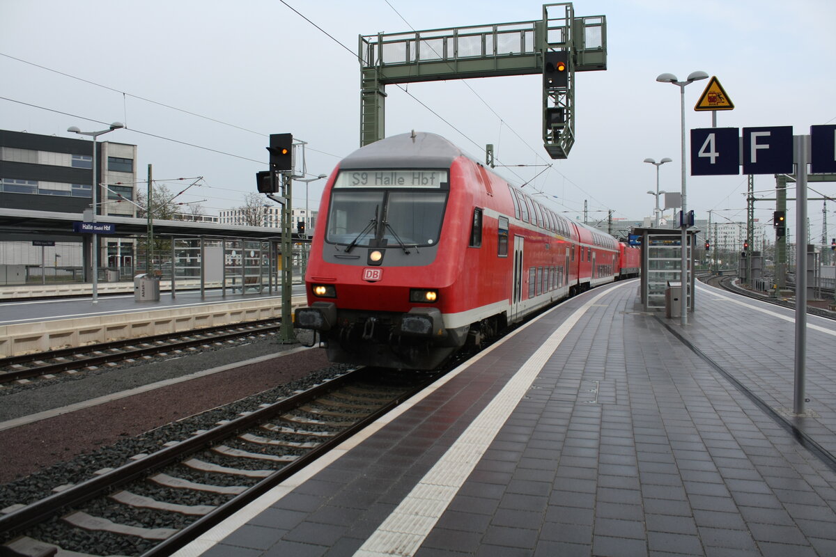 143 168 von Eilenburg kommend bei der Einfahrt in den Endbahnhof Halle/Saale Hbf am 29.4.21
