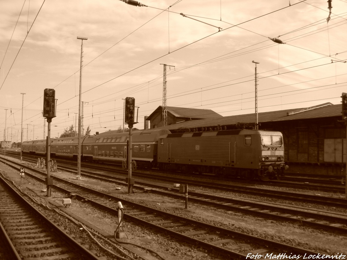 143 848-0 abgestellt im Bahnhof Stralsund Hbf am 20.7.14