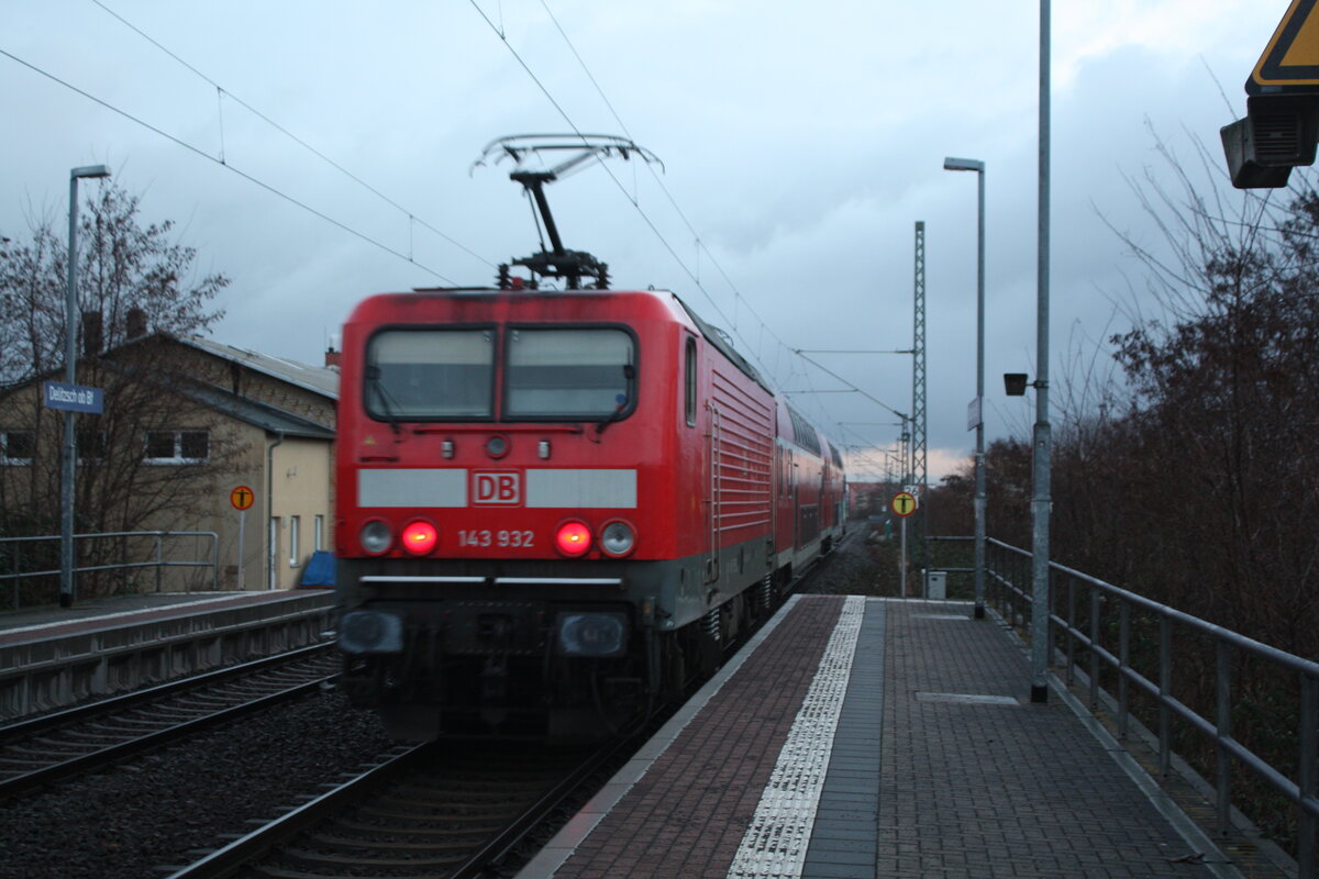 143 932 verlsst den Bahnhof Delitzsch ob Bf in Richtung Eilenburg am 20.1.22