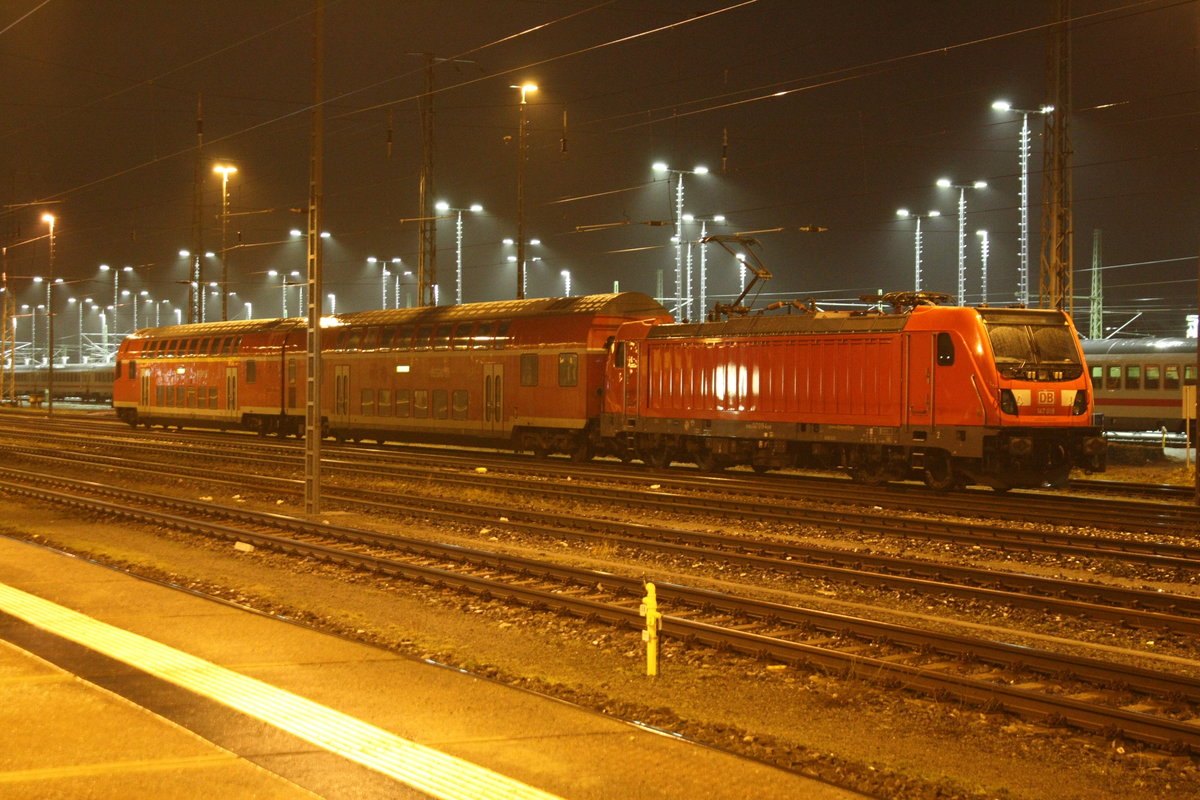 147 019 abgestellt im Bahnhof Stralsund Hbf am 8.1.21