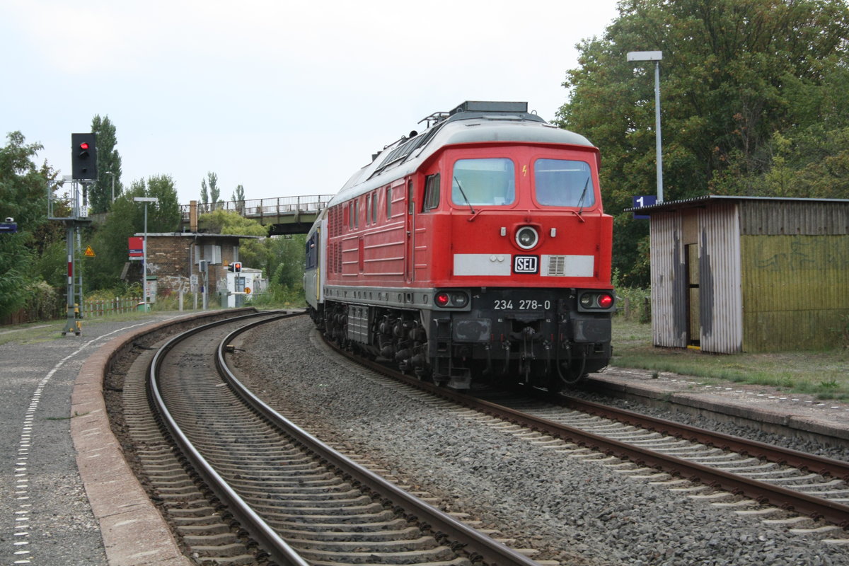 234 278 der SEL im Auftrag fr die MRB bei der Durchfahrt des Bahnhofs Leipzig-Werkstttenstrae als RE mit ziel Chemnitz Hbf am 1.9.19