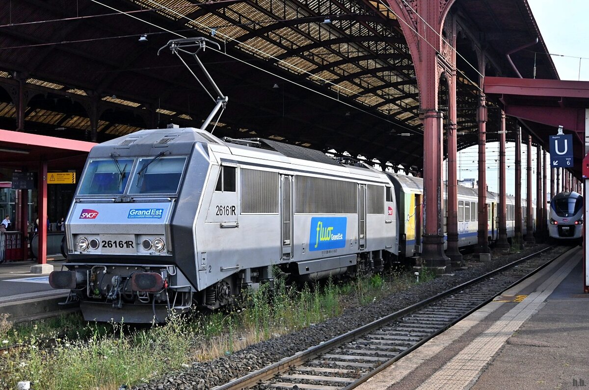 36161R stand mit einen TER in strasbourg gare,28.07.22