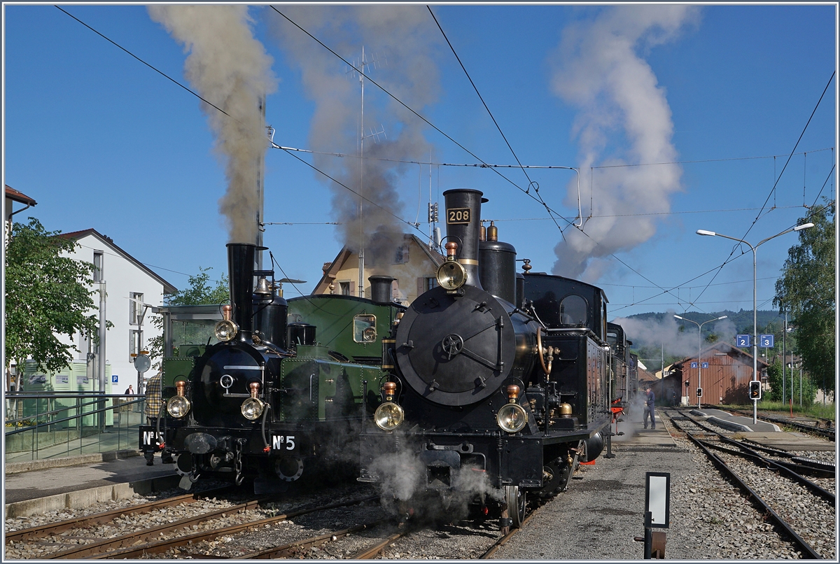 50 Jahre Blonay-Chamby Bahn: Für einen Spezial-Fotoanlas standen mehrere DAmpfloks in Blonay für bereit. Im Bild zu sehenn die Gastlok der Ballenberg Dampfbahn BDB G 3/4 208 und die G 3/3 (ex. LEB) der Blonay Chamby Bahn.

11. Mai 2018