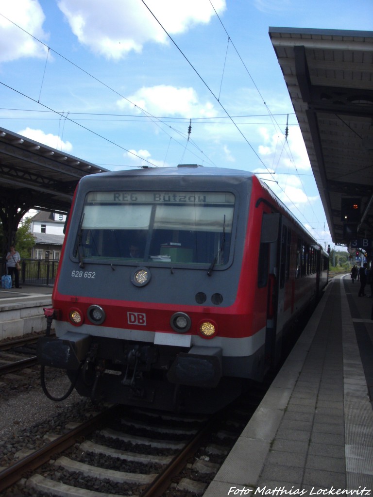 628 652 als RE6 mit ziel Btzow im Bahnhof Gstrow am 15.7.14