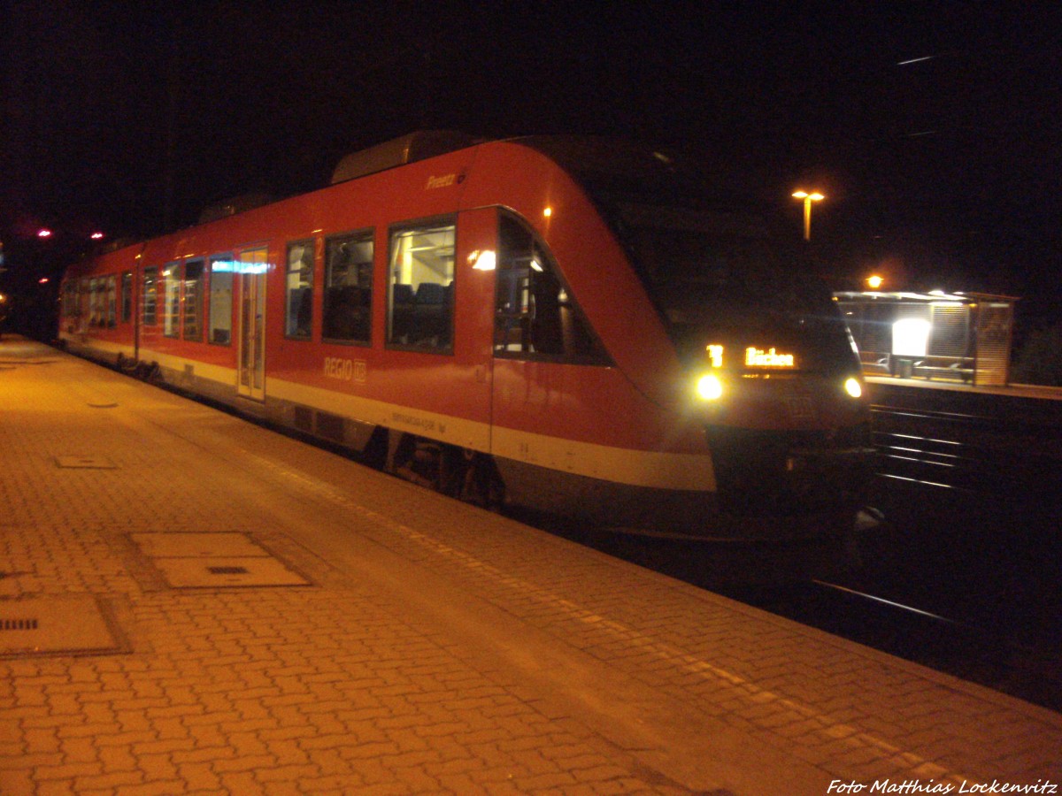 648 346 mit dem Letzten RB Zug des Tages mit ziel Bchen im Bahnhof Schwarzenbek am 31.8.13
