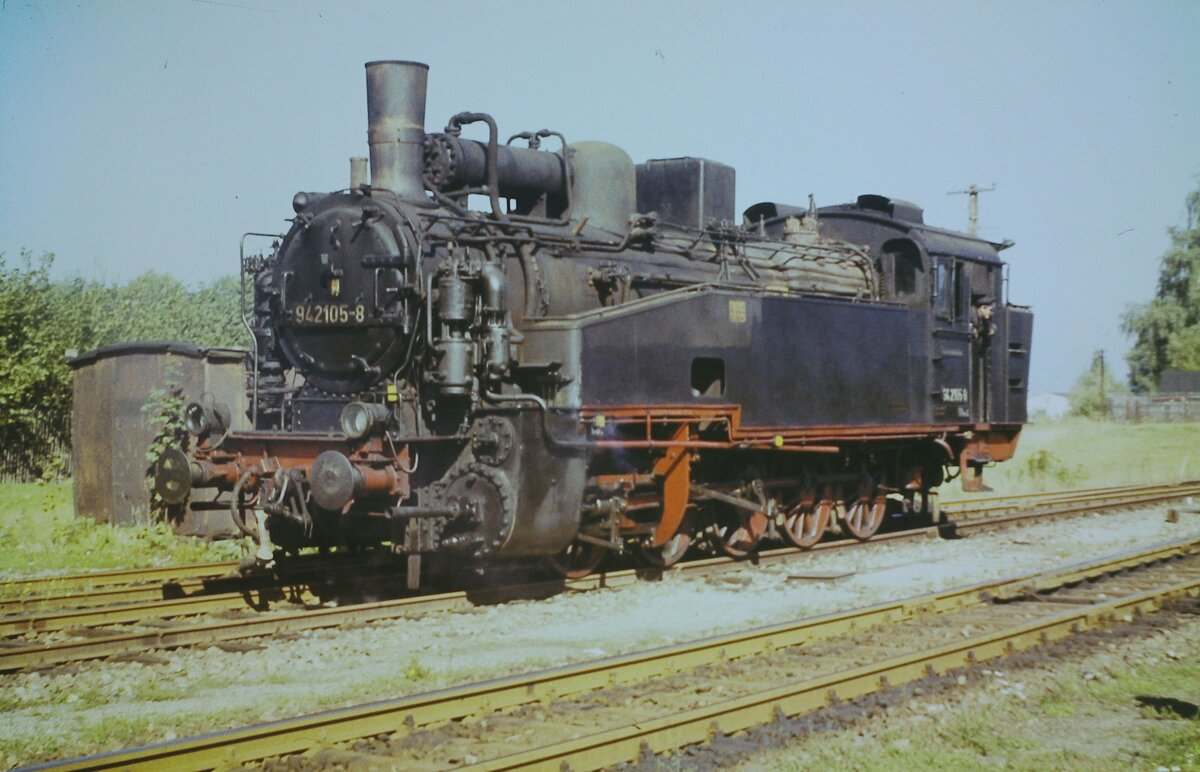 94 2105 im Bahnhof Eibenstock ob Bf am 16.9.1975