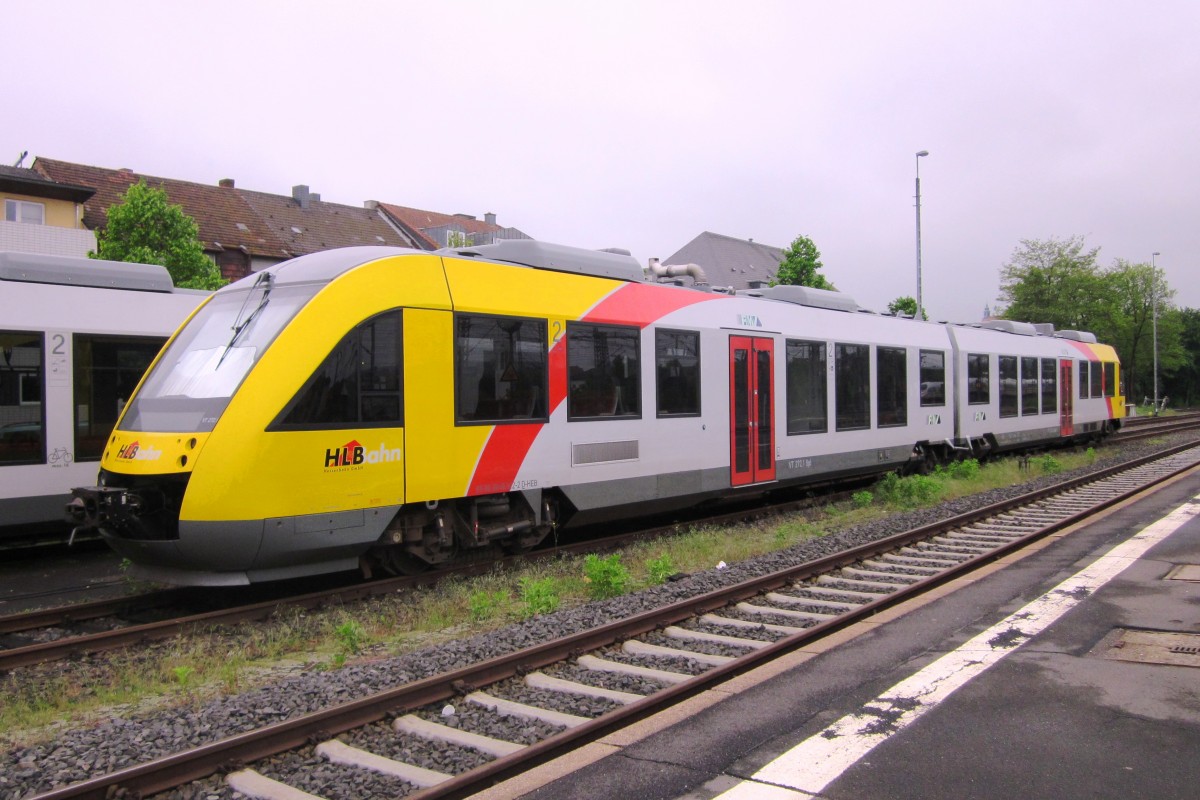Am 1 Juni 2012 steht HLB VT 272 in Fulda. 