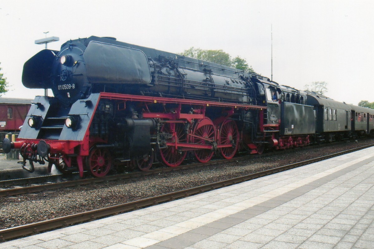 Am 22 Mai 2010 steht 01 0509 in Neuenmarkt-Wirsberg.