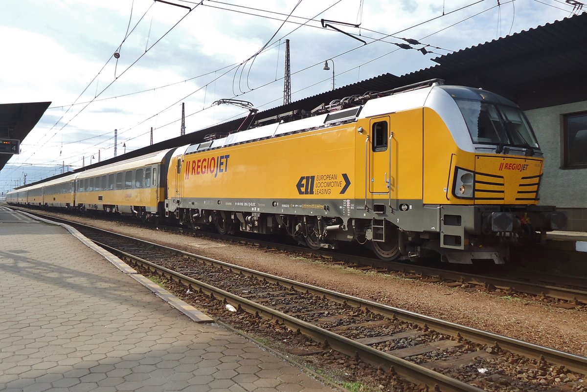 Am 31 Mai 2015 steht RegioJet 193 205 in Zilina.