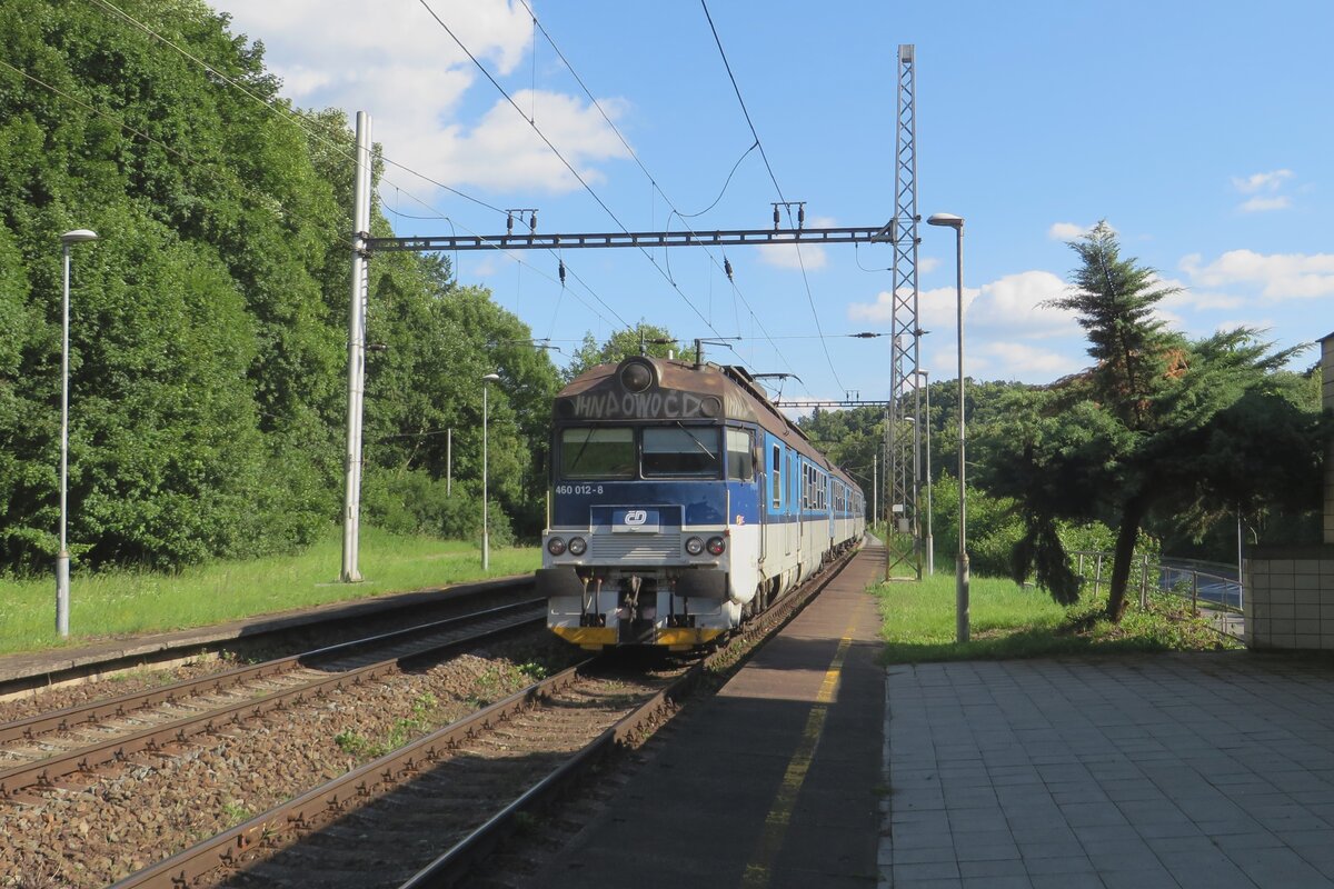 CD 460 012 verlässt Teplice nad becvou am 21 Juni 2022.