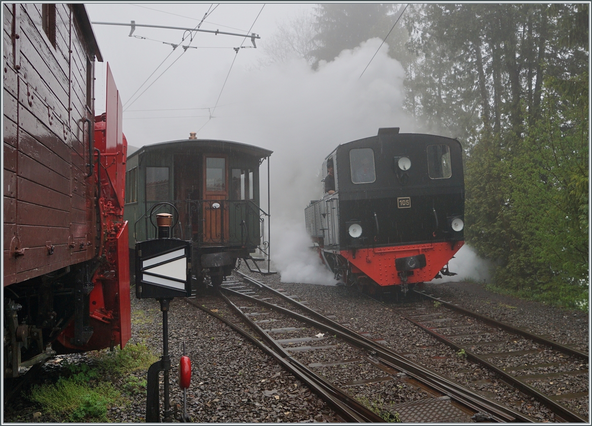 Dampf im Museumsbahnhof der Blonay-Chamby Bahn mit der G 2x 2/2 105 am Saison Eröffnungstag. 

1. Mai 2021