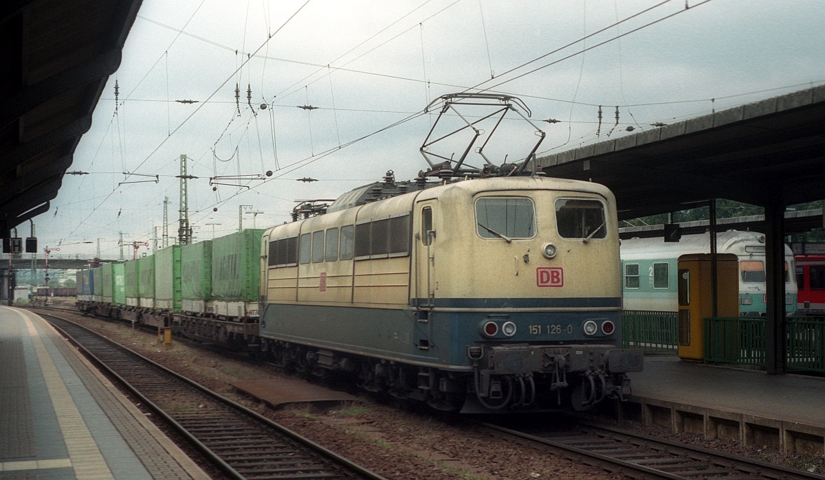 DB 151 126-0 Gie�en Hbf 02.08.1998 (D.S)