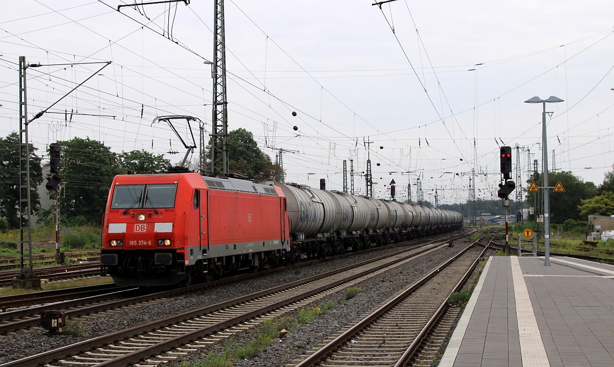 DB 185 374-6 mit GATX Öler in Neuwied. 17.09.2021