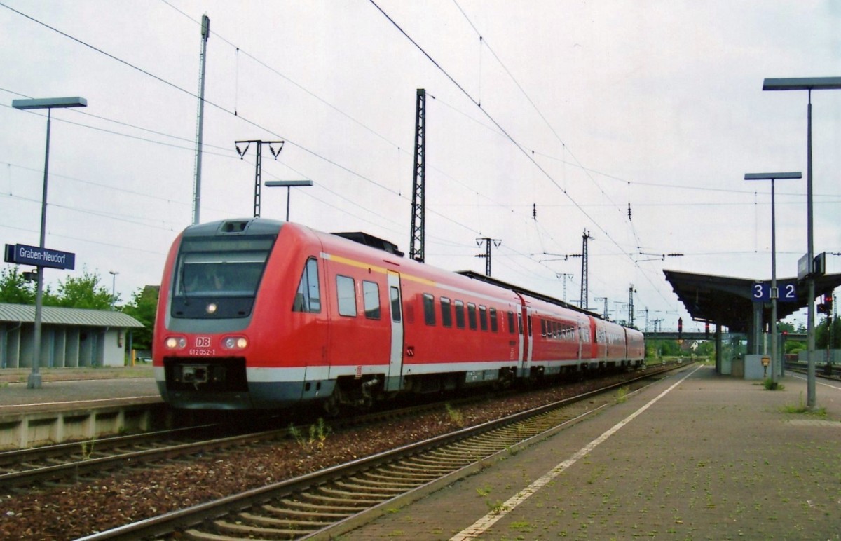 DB 612 052 hllt am 26 Mai 2007 in Graben-Neudorf.